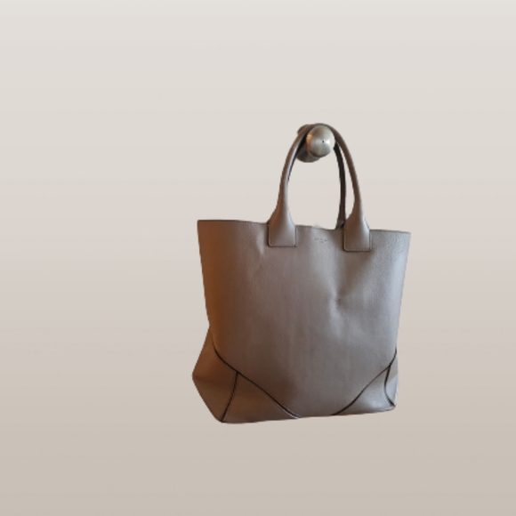 Givenchy Large   Leather Tote - Picture 8 of 11